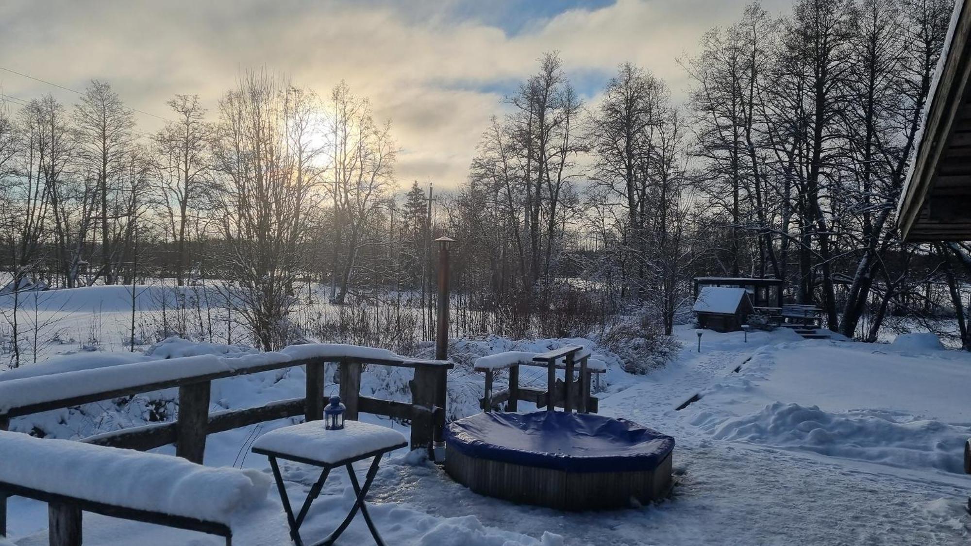 Villa Kivikoski Pyhtaa Exterior foto